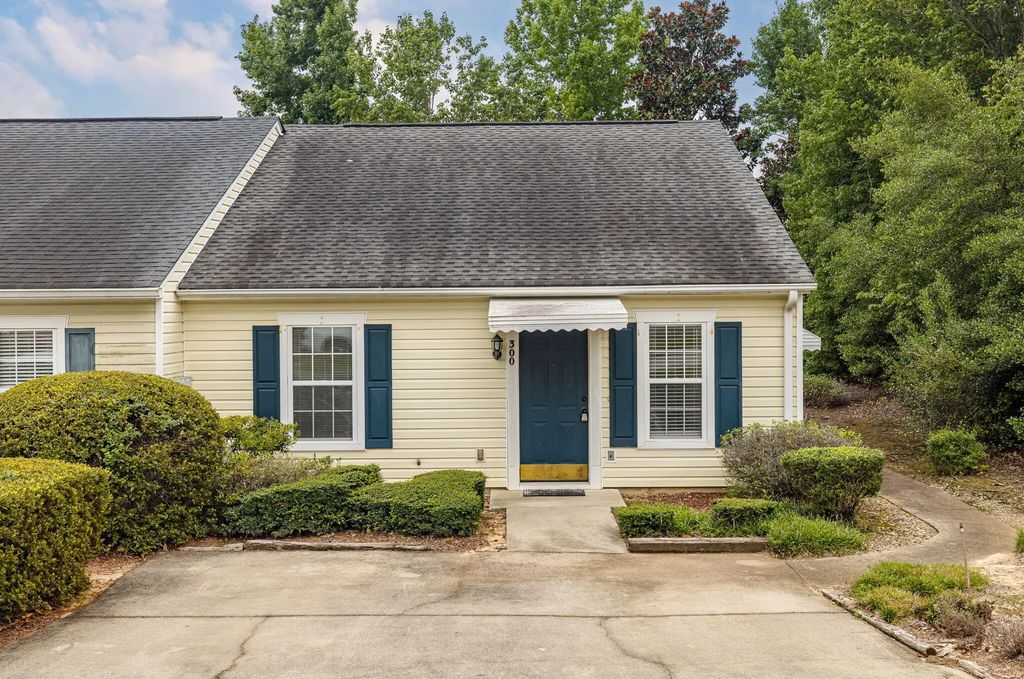 300 Nevis Drive, Richmond