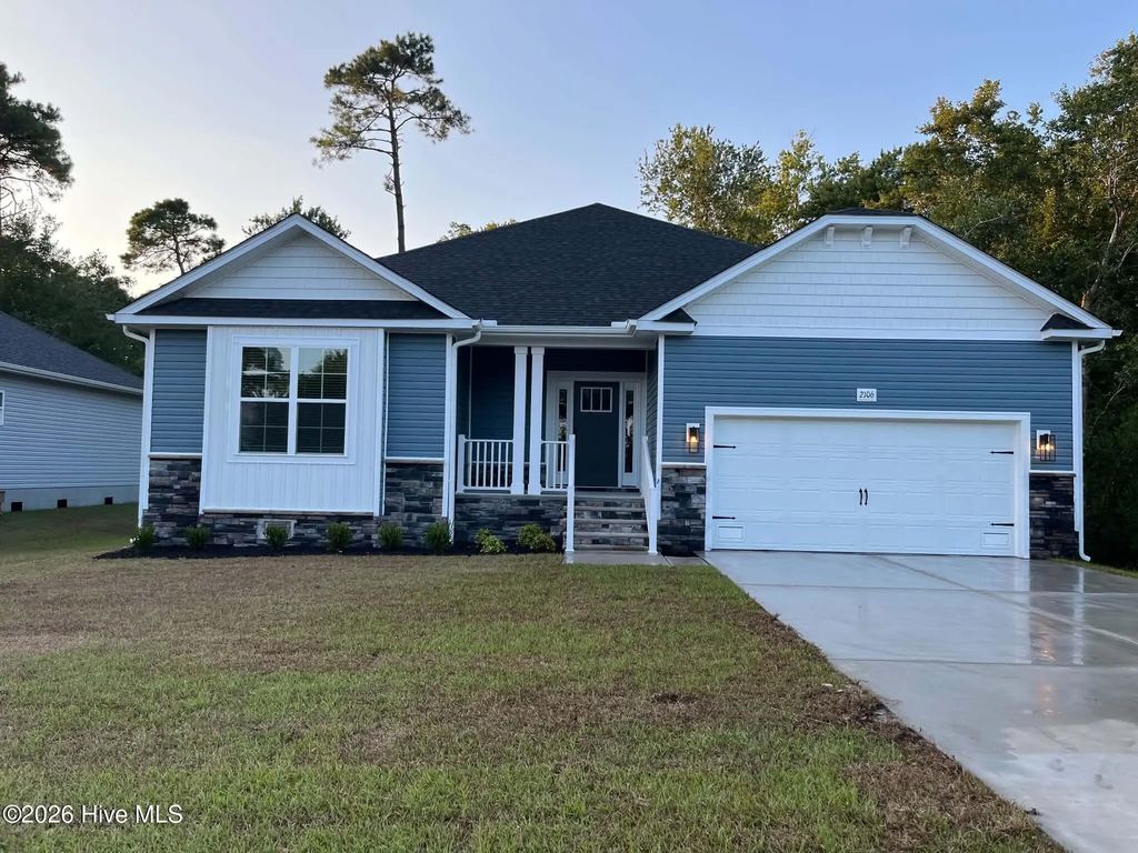 811 Pelican Drive, New Bern