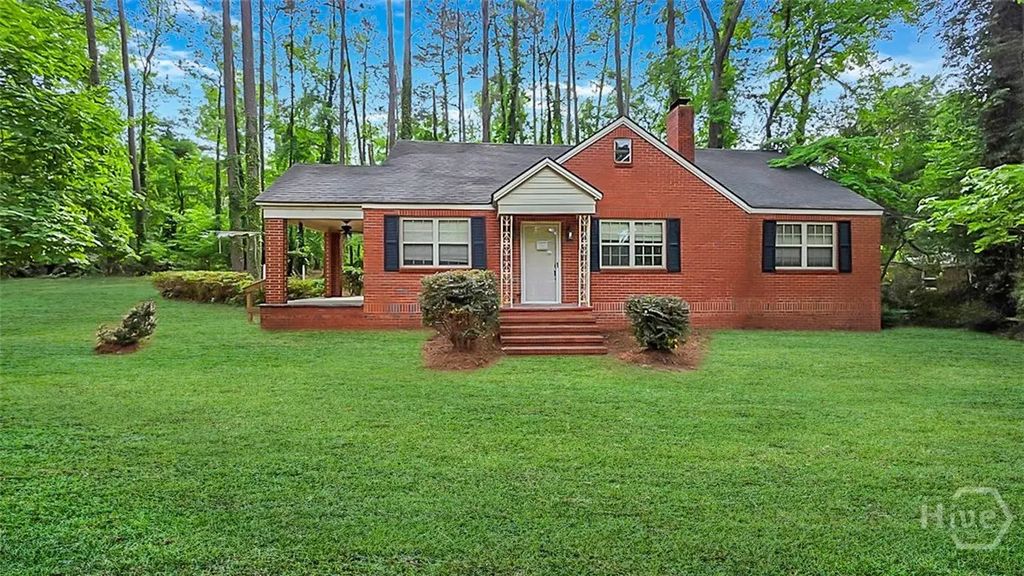 819 Hillcrest Drive, Thomson