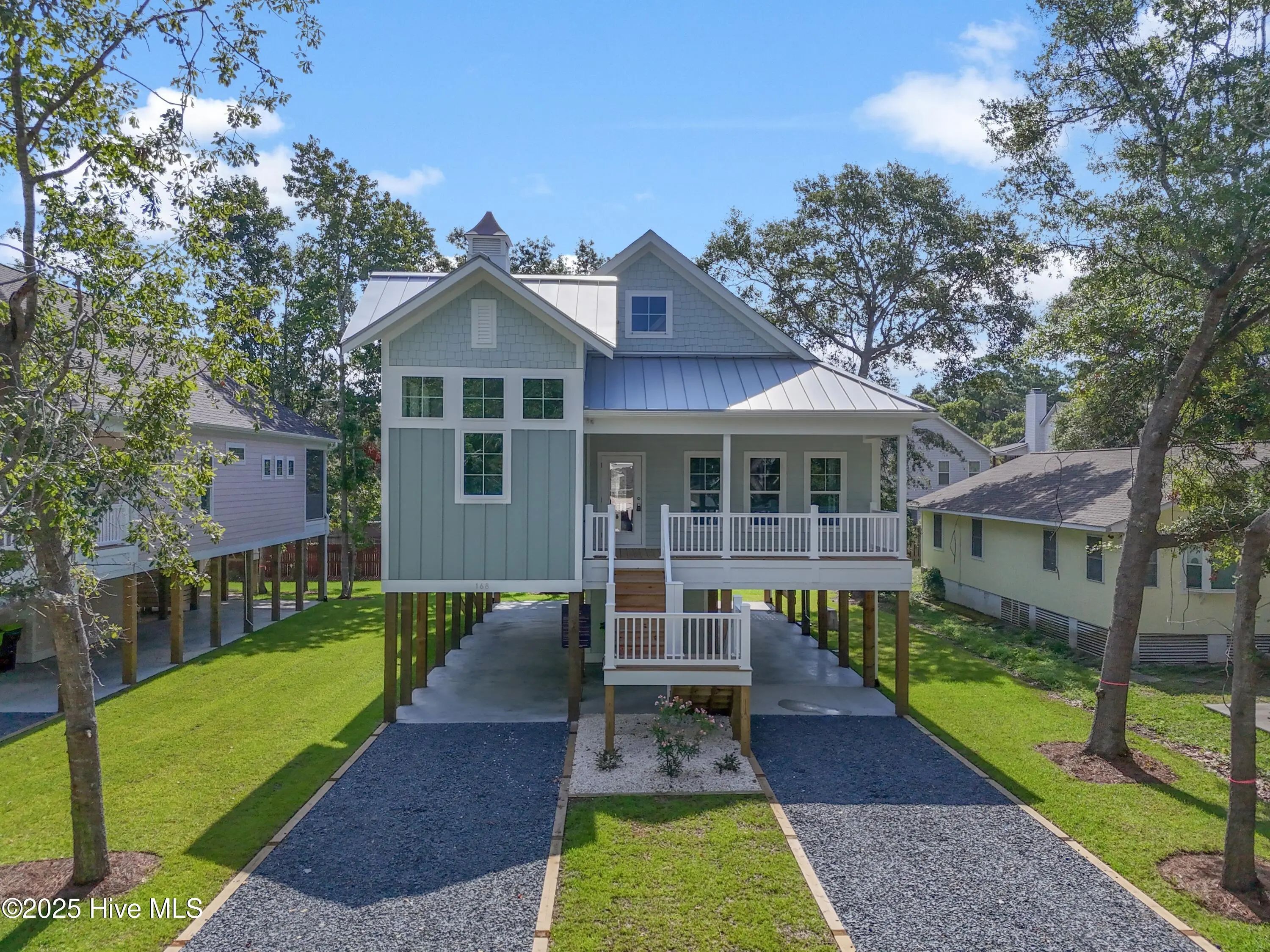 168 Ne 31st Street, Oak Island