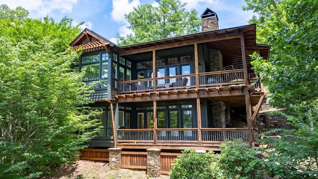 11 Old Lodge Road, Robbinsville