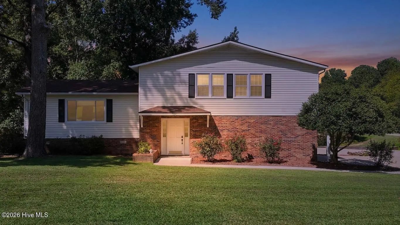 1013 Lakeview Drive, Clinton