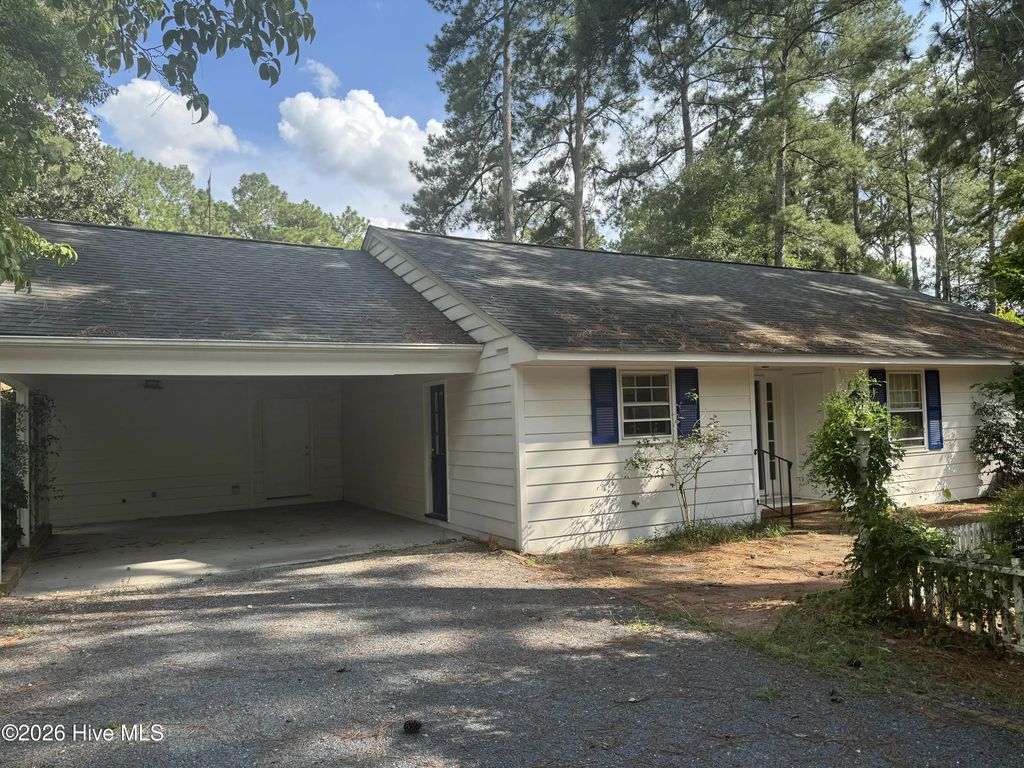 165 Duffers Lane, Southern Pines