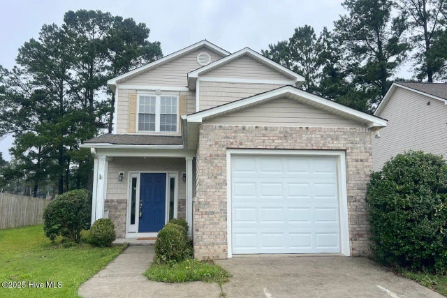 1032 Lake Norman Lane, Leland