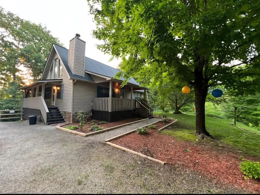 256 High Top Lane, Andrews