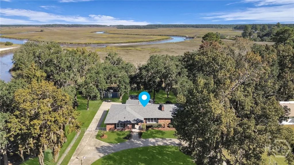 1613 Lake Drive, Midway