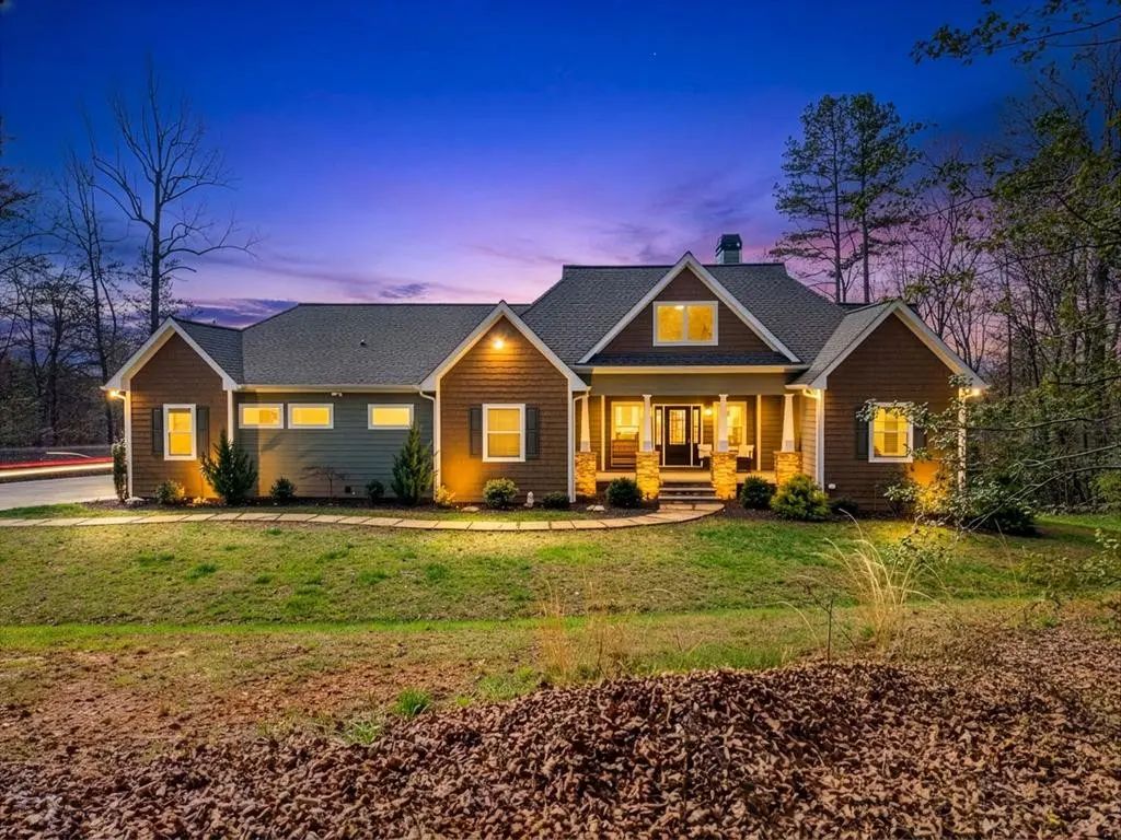 193 Mountain Harbour Drive, Hayesville