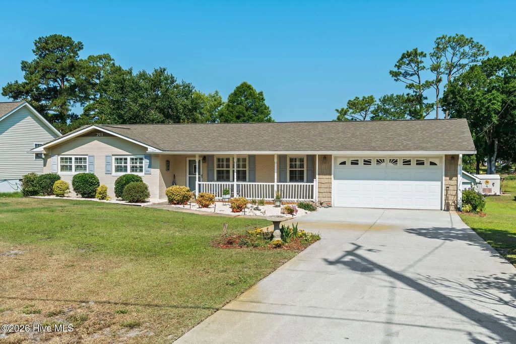 211 S Shore Drive, Southport