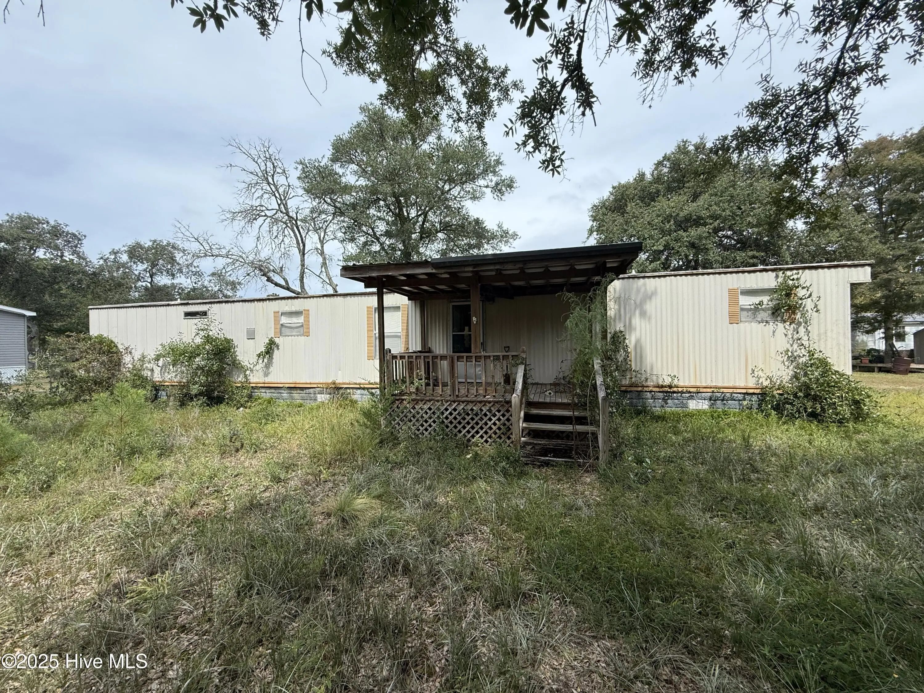642 Darby Street Se, Bolivia