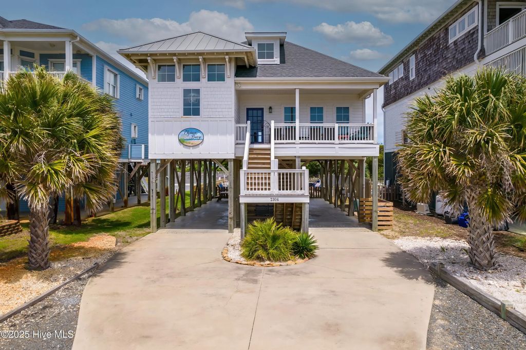 2304 W Dolphin Drive, Oak Island