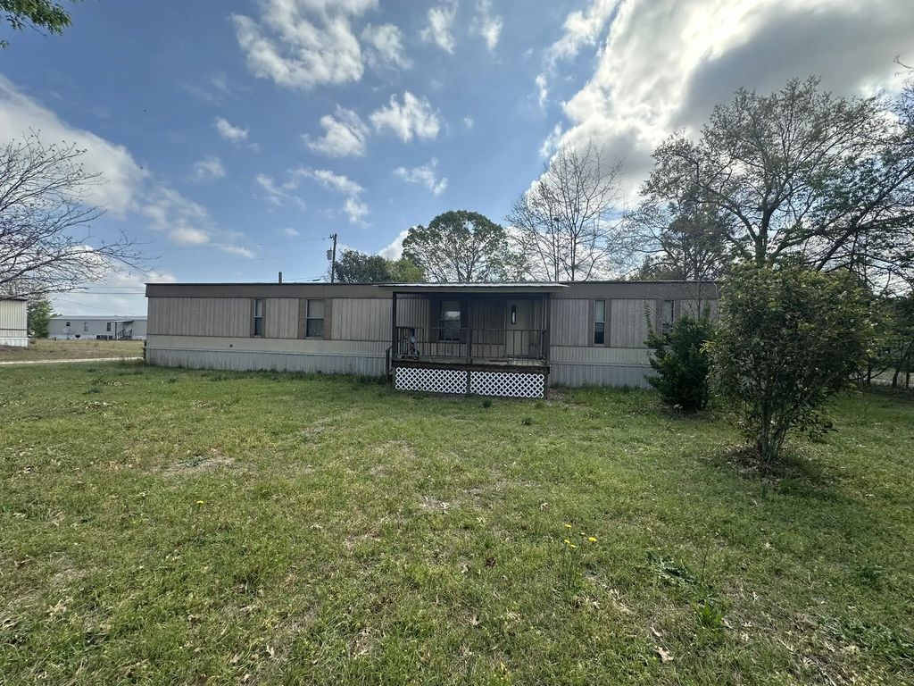 2444 Tobacco Road, Richmond