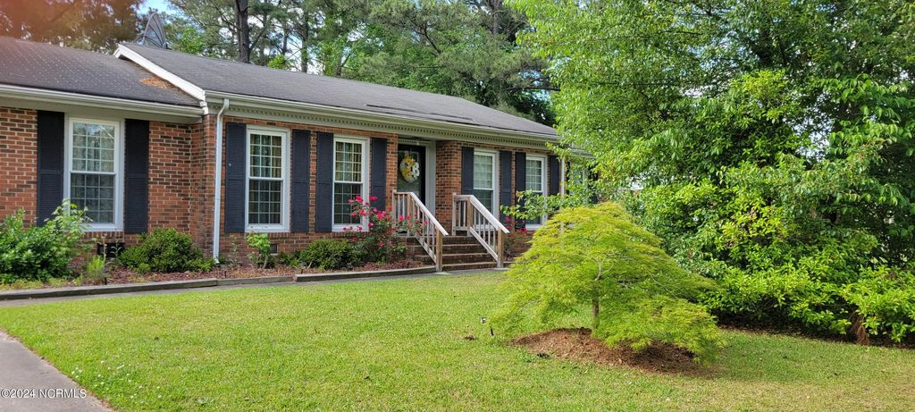 210 Pearl Drive, Greenville