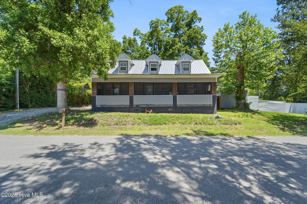 105 E Trent Street, Trenton