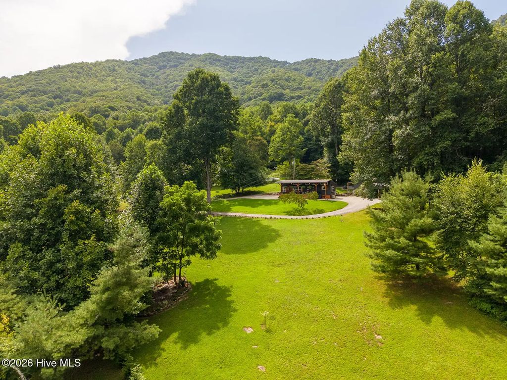 3454 Franks Creek Road, Robbinsville