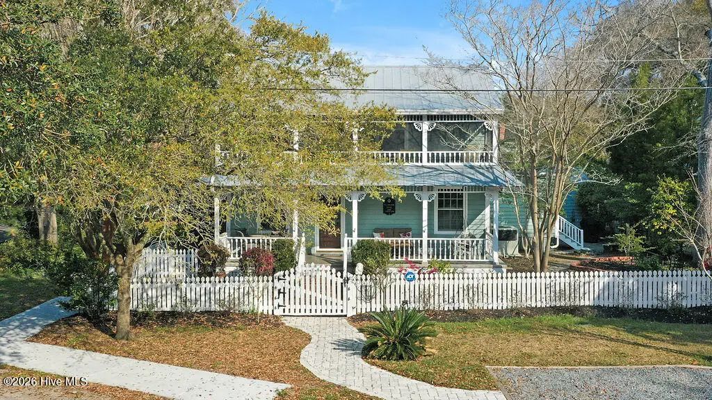 301 E West Street, Southport