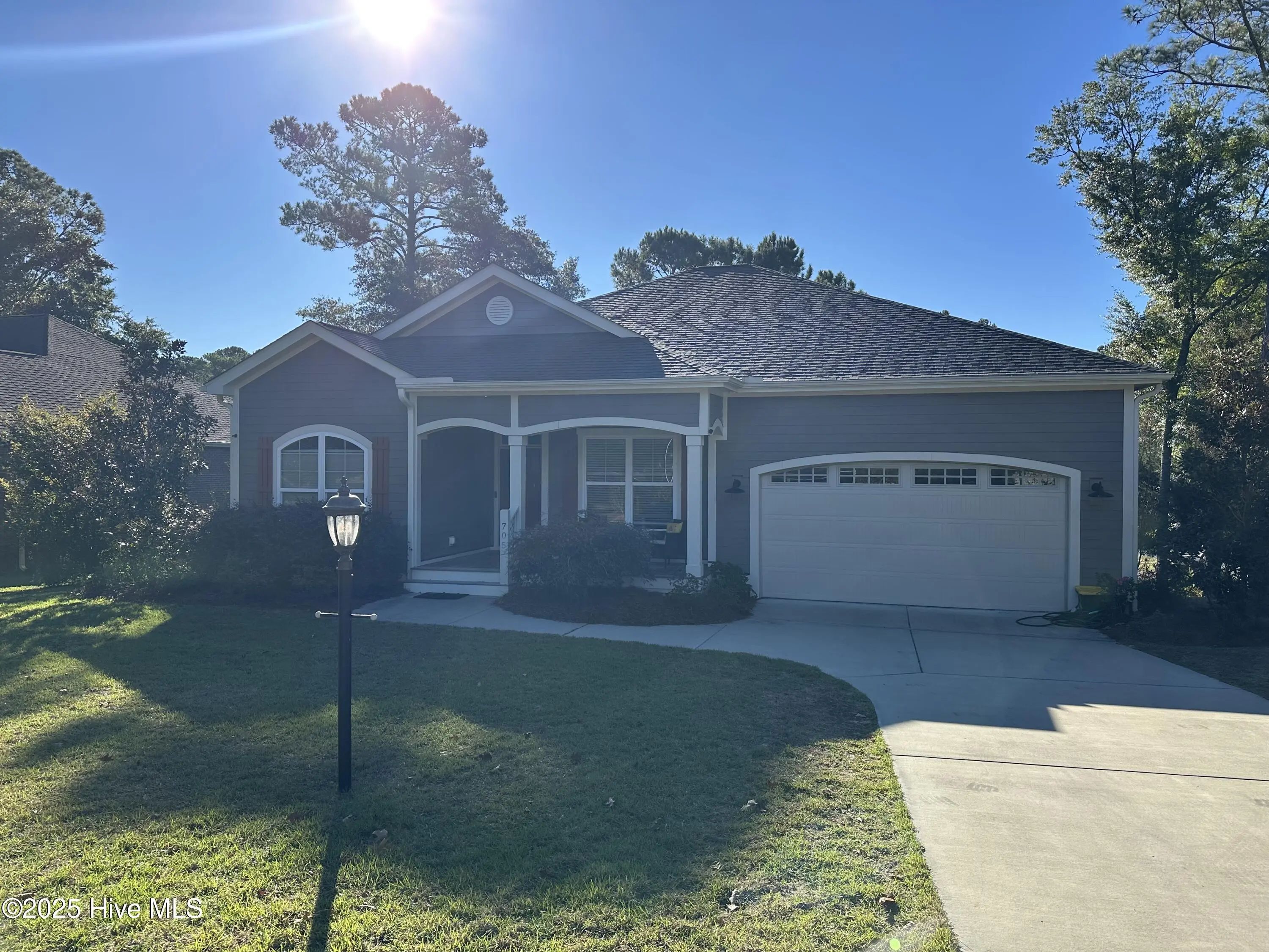 705 Far Pointe Court Se, Bolivia