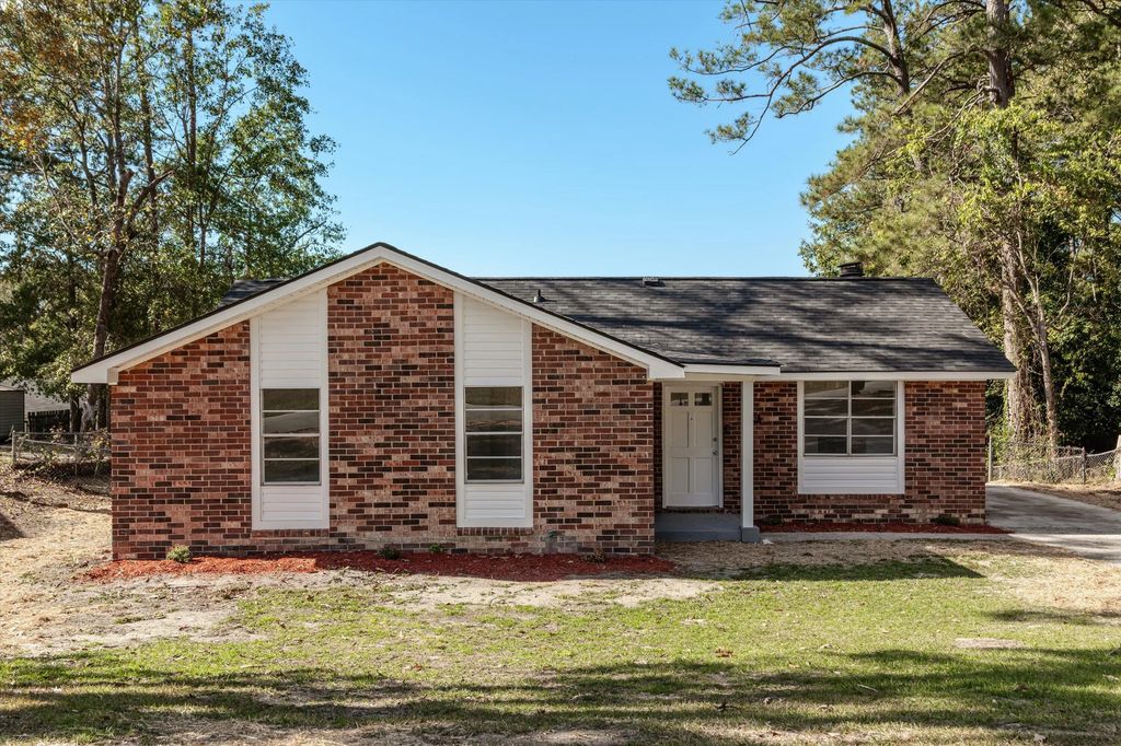 3583 Woodlake Road, Richmond