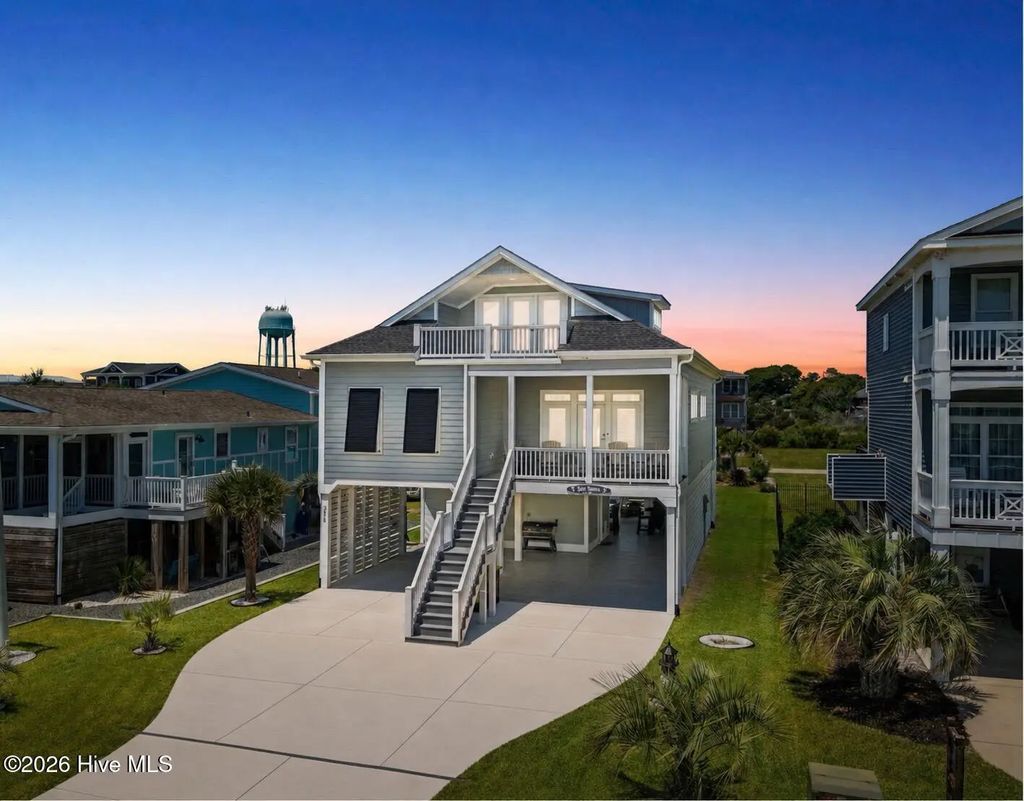 3214 E Dolphin Drive, Oak Island