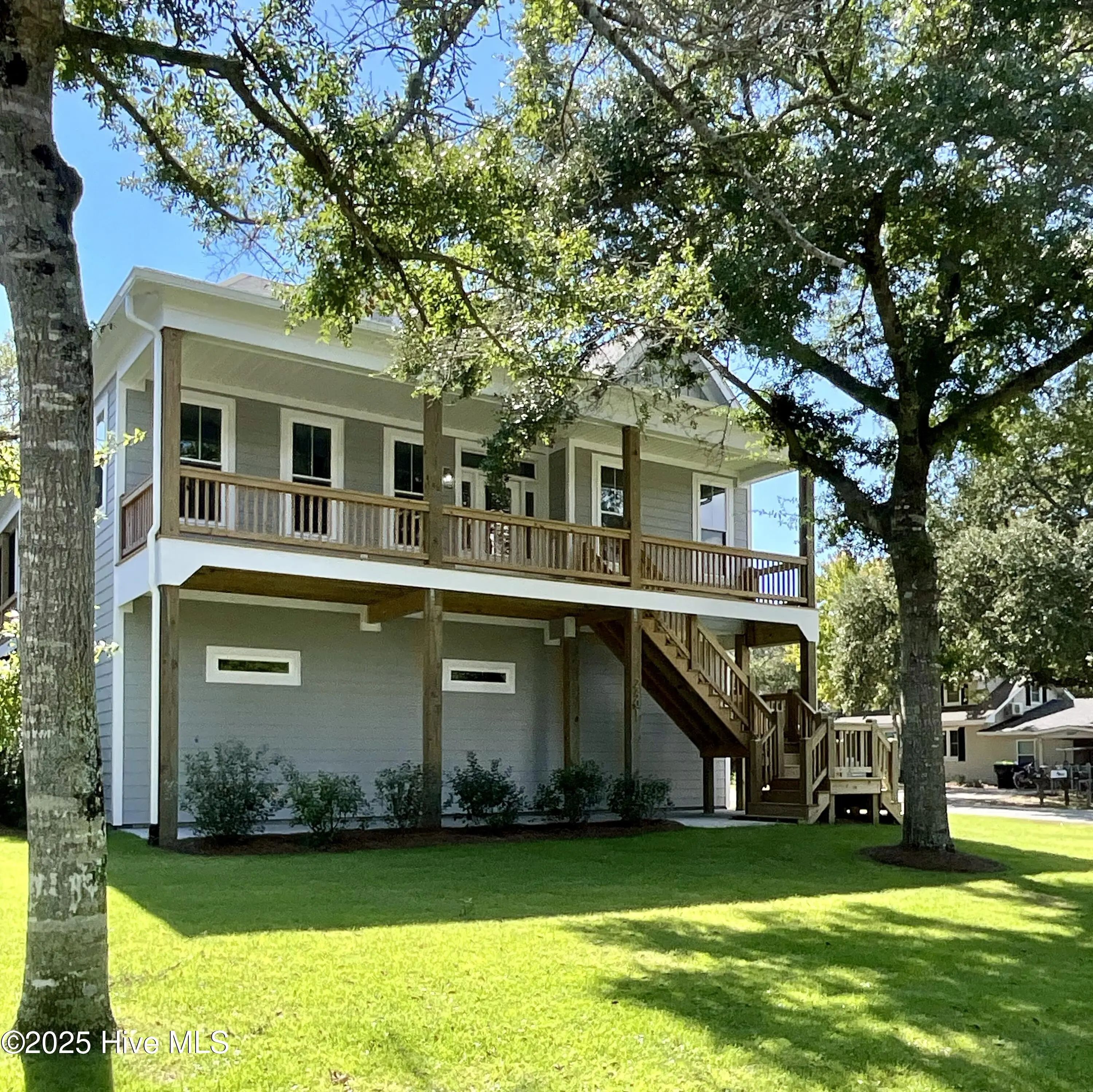 2401 E Yacht Drive, Oak Island