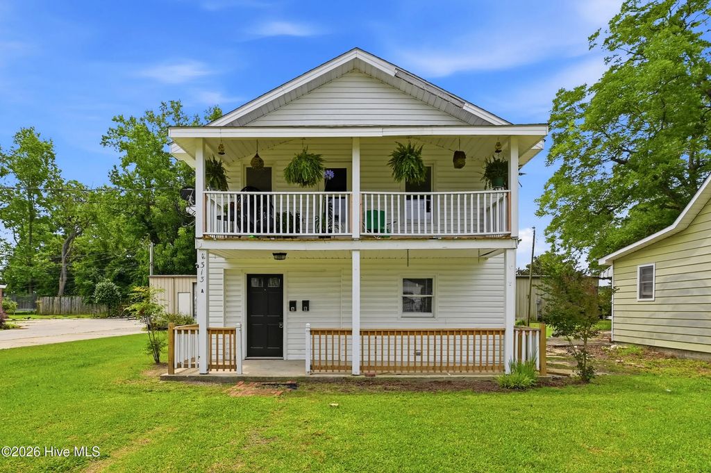 313 W Lewis Street A & B, Whiteville