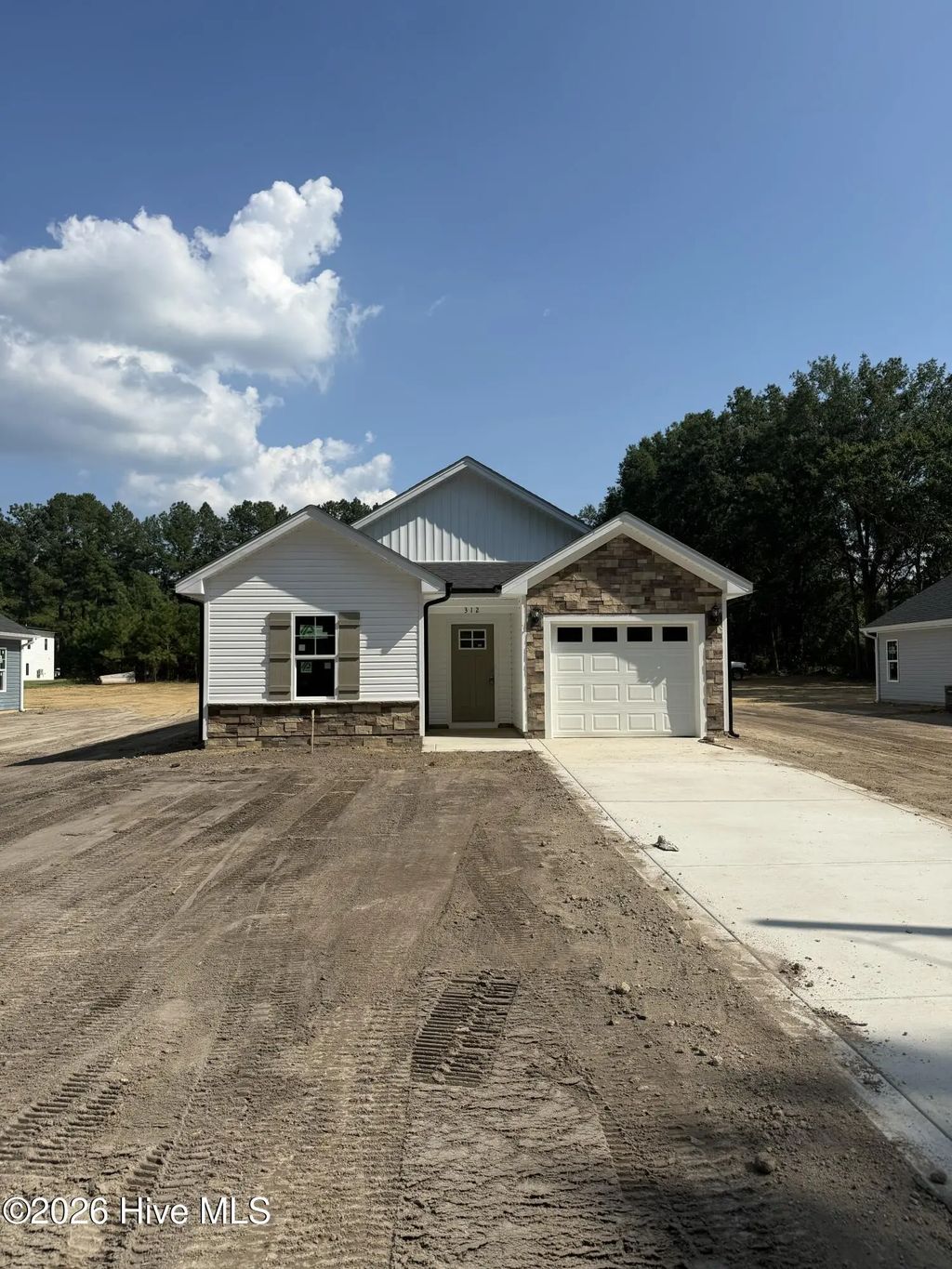 312 E Howard Street, Roseboro