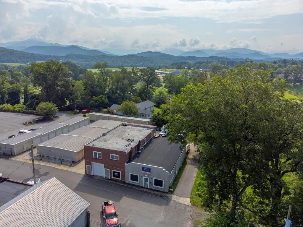 6 Sanderson Street, Hayesville