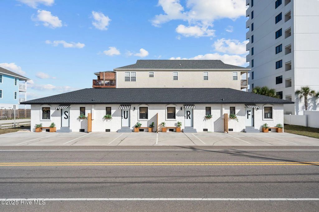 1603 Lake Park Boulevard S, Carolina Beach