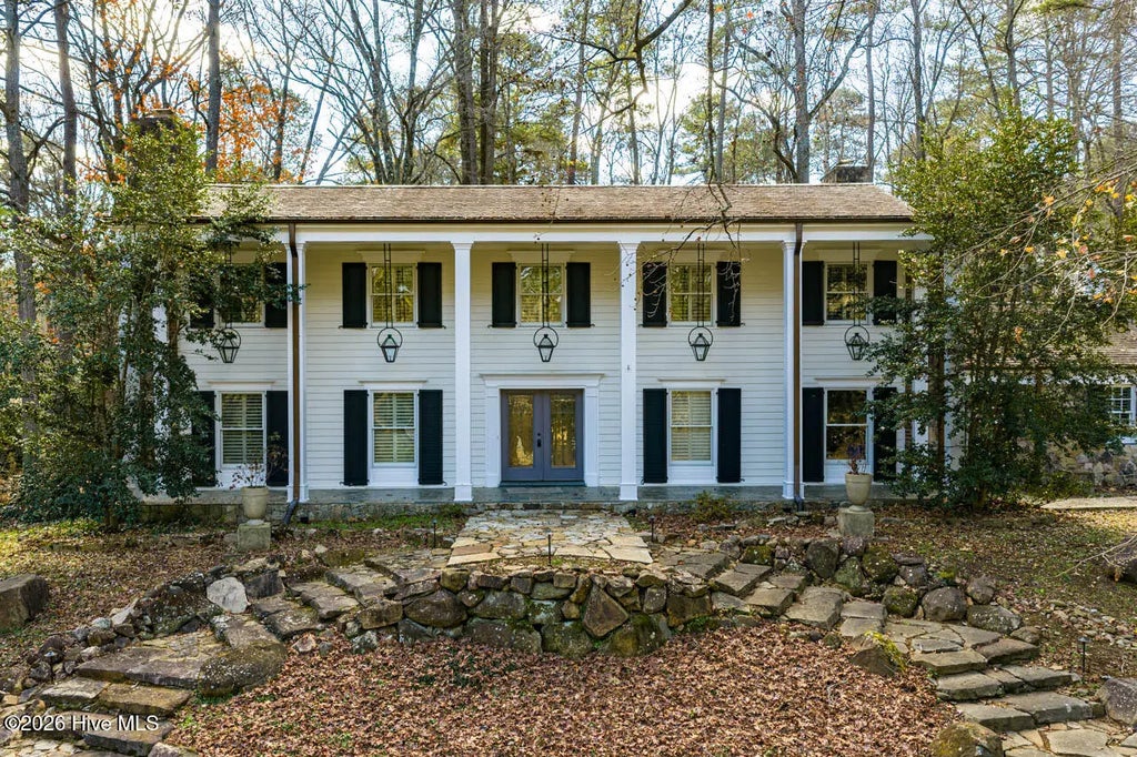52 Dogwood Acres Drive, Chapel Hill