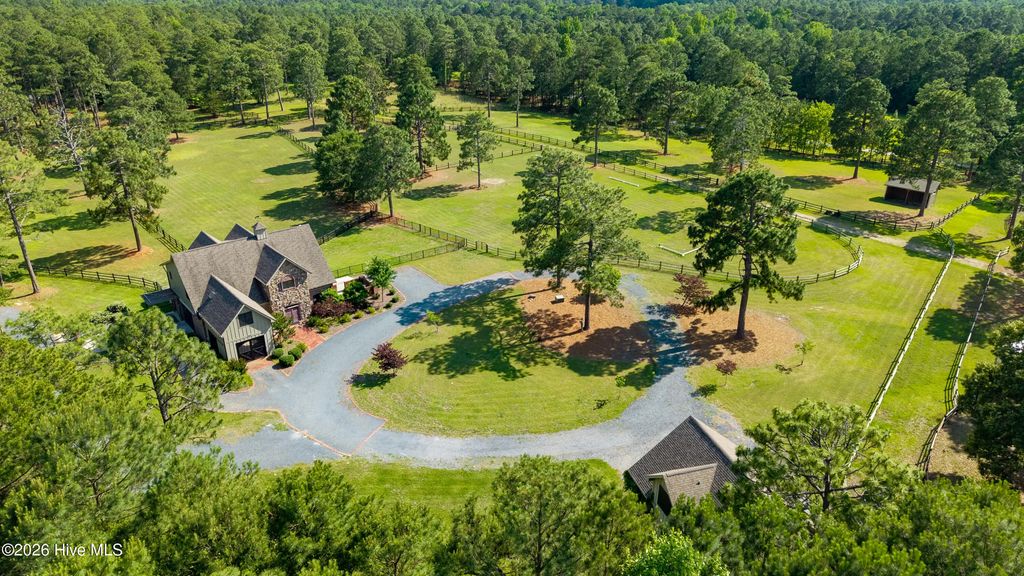 150 Good Barn Road, Vass