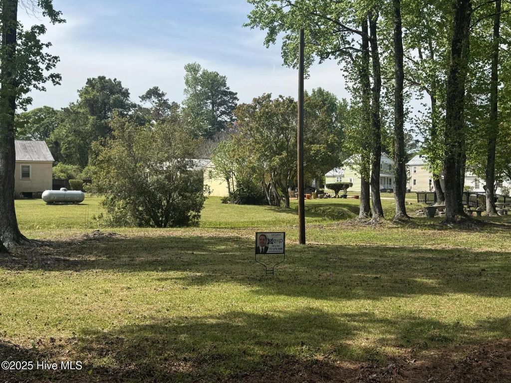 Lot 247 Grave Street, New Bern