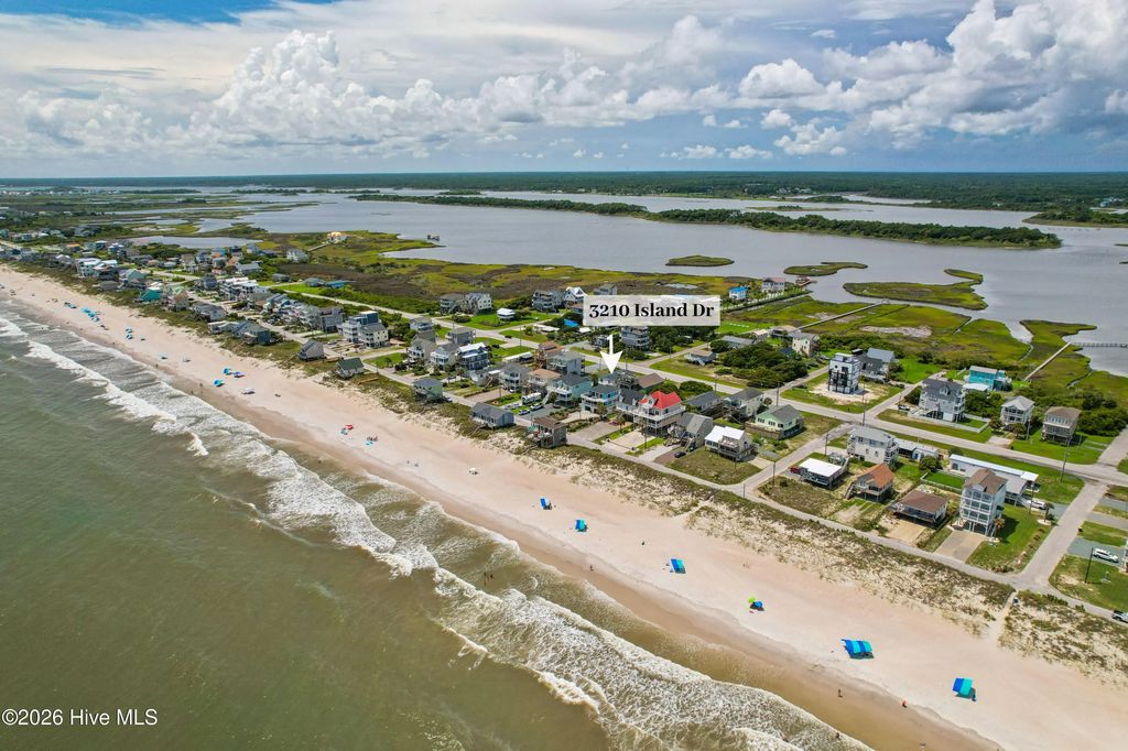 3210 Island Drive, North Topsail Beach