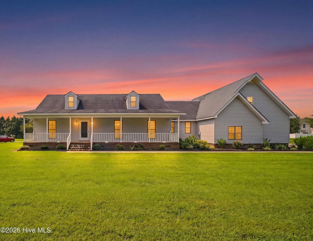 105 Binnacle Court, Elizabeth City