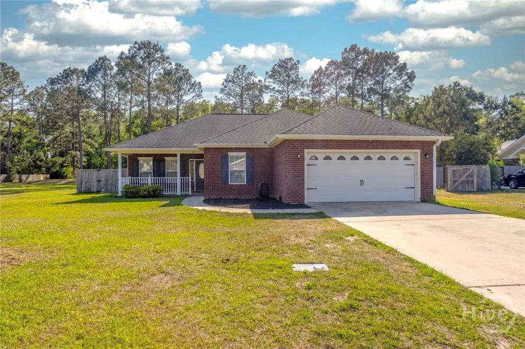 370 Carson Street Ne, Ludowici