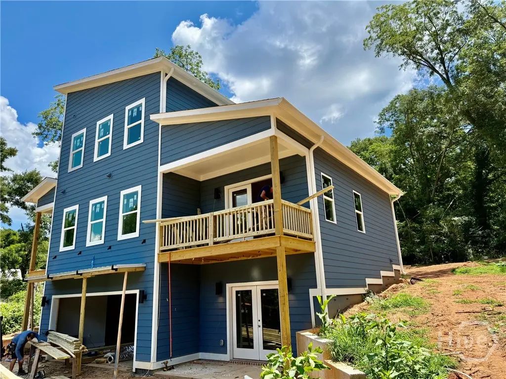 146 N Peter Street, Athens