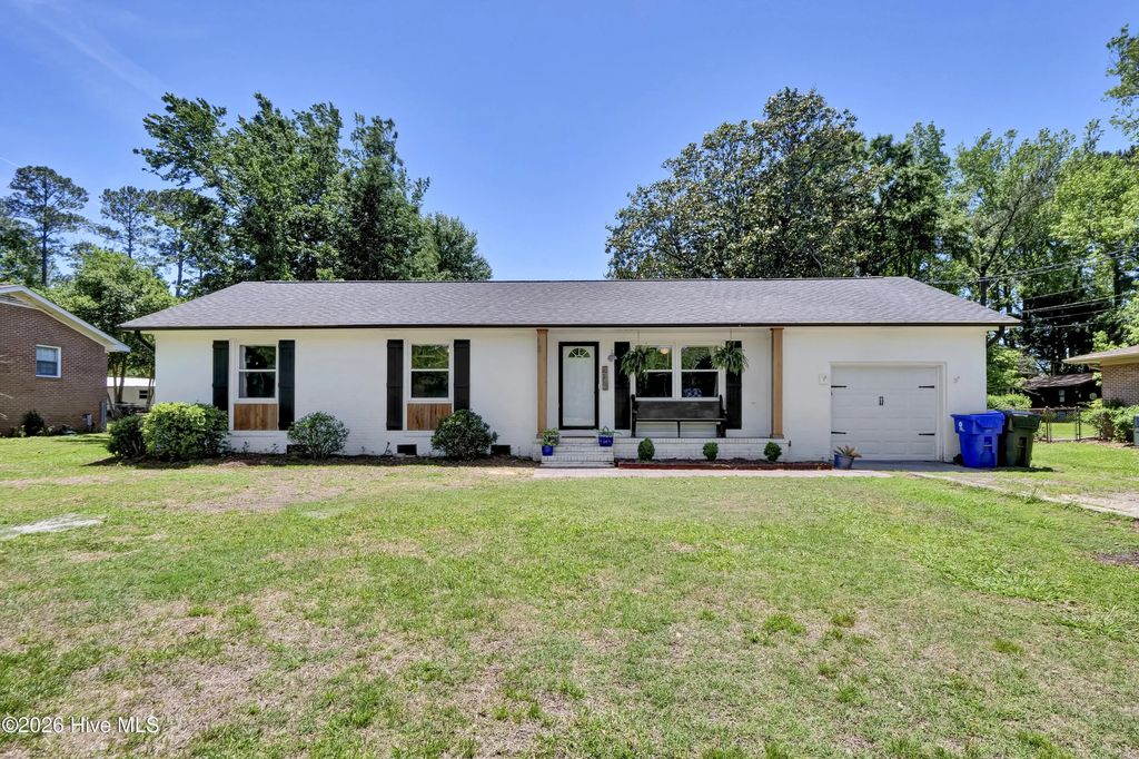 225 Mohican Trail, Wilmington