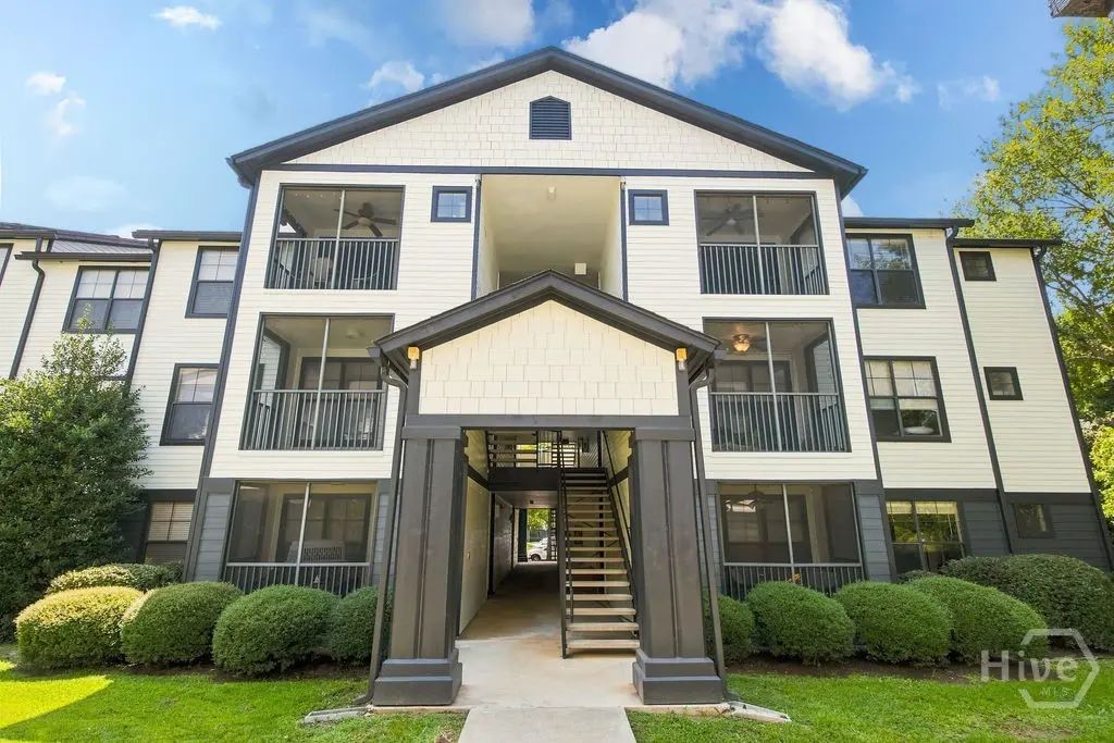 211 N Avenue 1233, Athens
