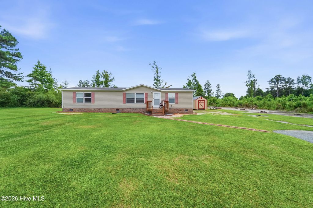 131 Thomas Roberts Road, Magnolia