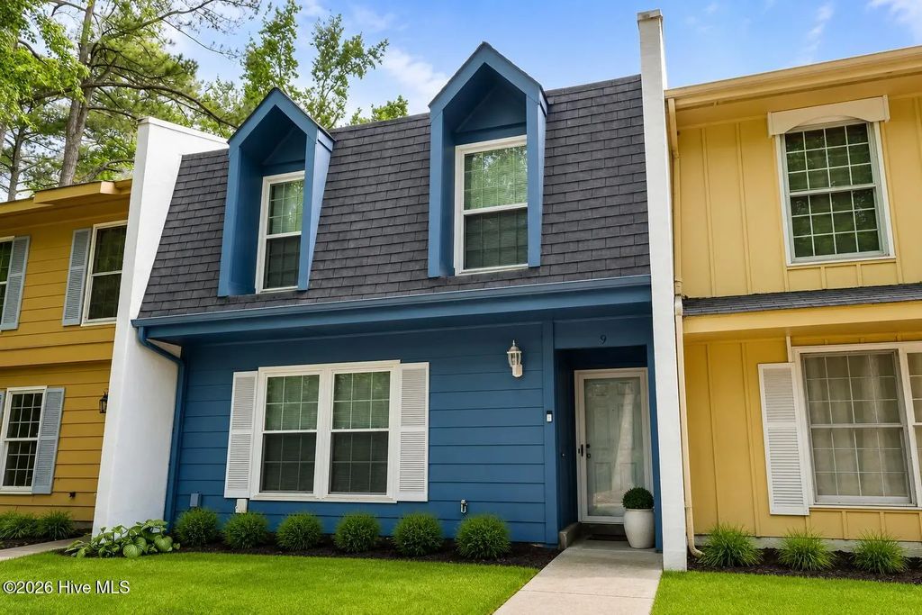 126 Oakmont Drive 9, Greenville