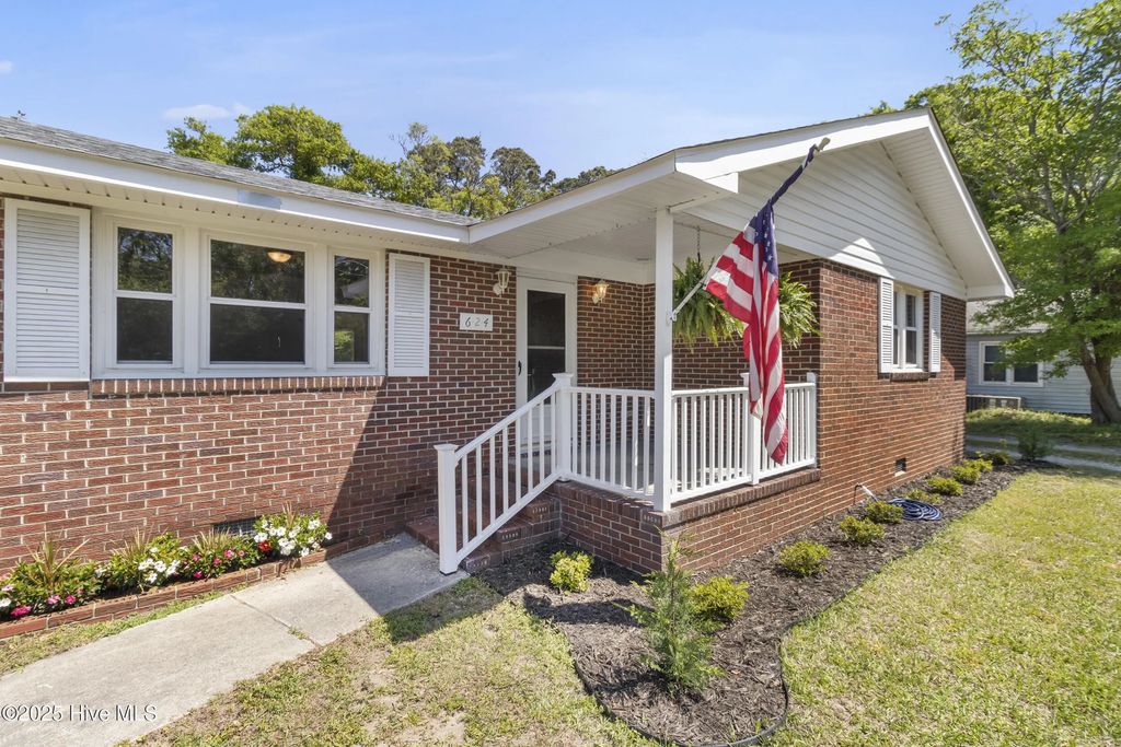 624 Jabbertown Road, Southport