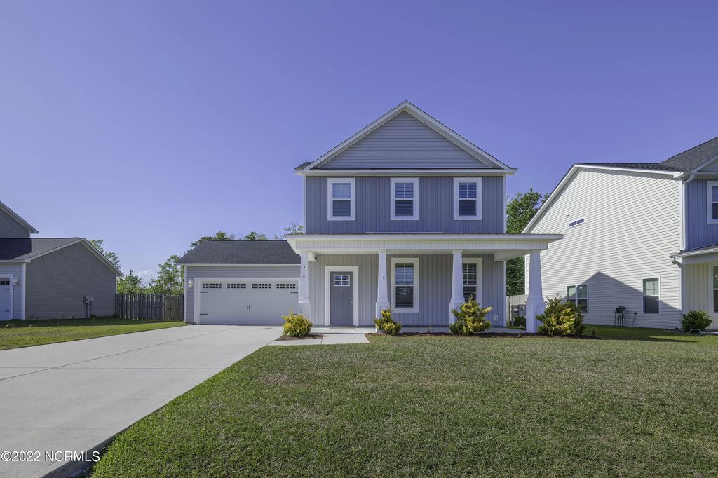 314 Holbrook Lane, Hubert