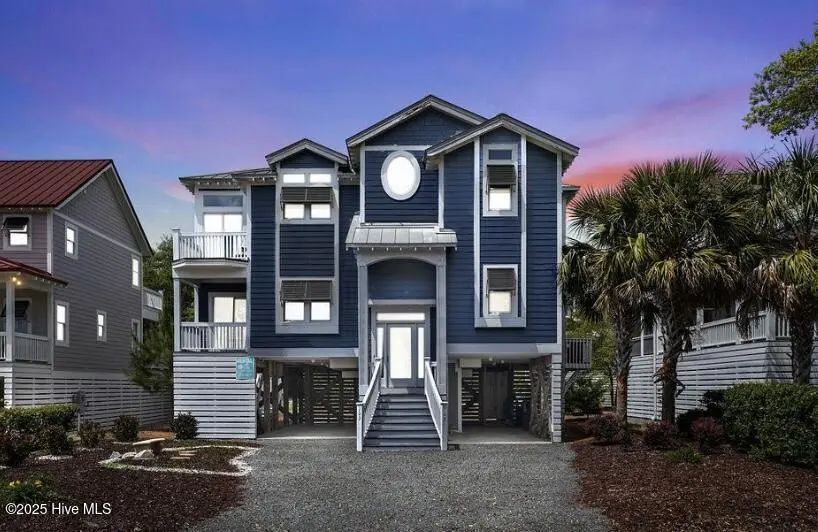 103 Se 74th Street, Oak Island