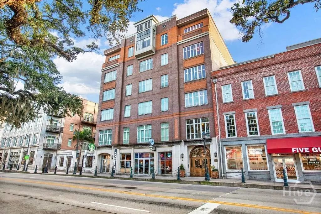 165 W Bay Street 402, Savannah