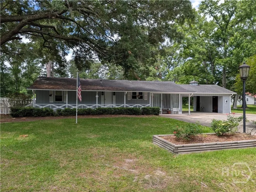 642 Island Drive, Midway