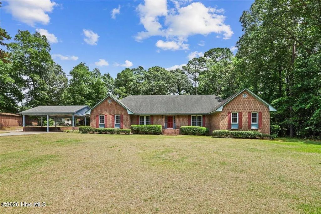 1013 Arrowhead Drive, Snow Hill