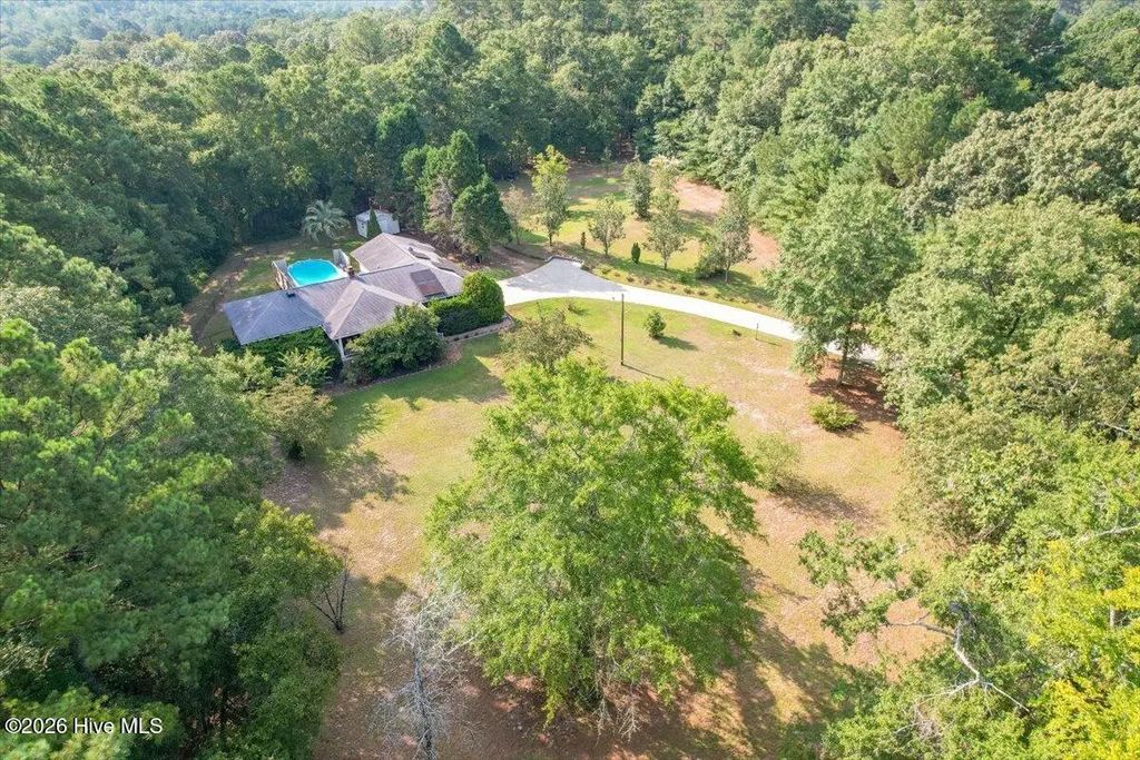 255 Hill And Dell Drive, Warrenville