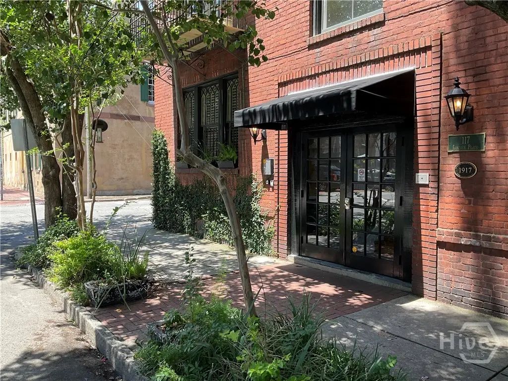 117 Lincoln Street 5a, Savannah
