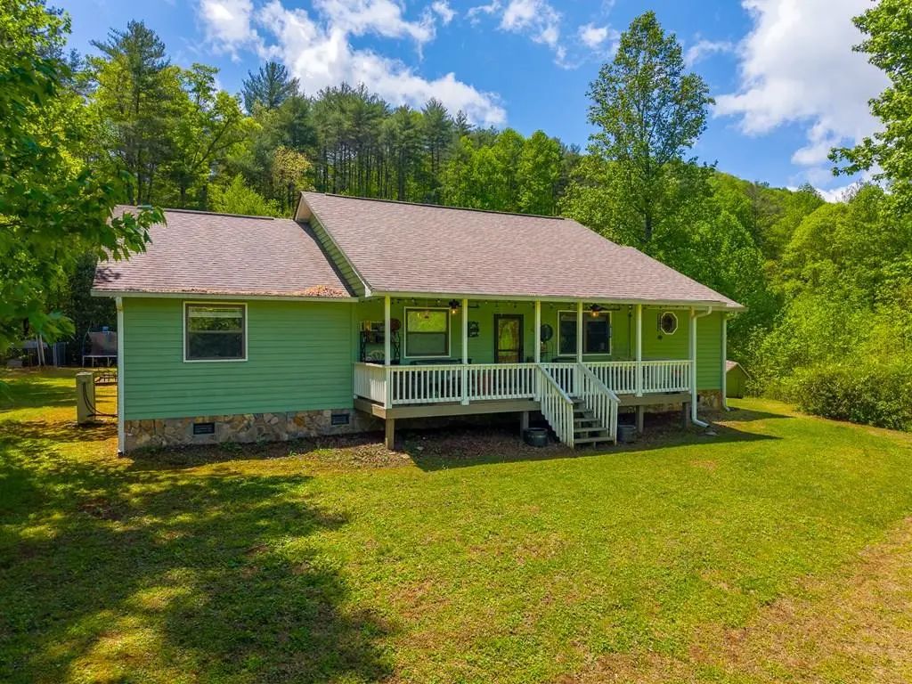 1364 Atoah Road, Cheoah Township