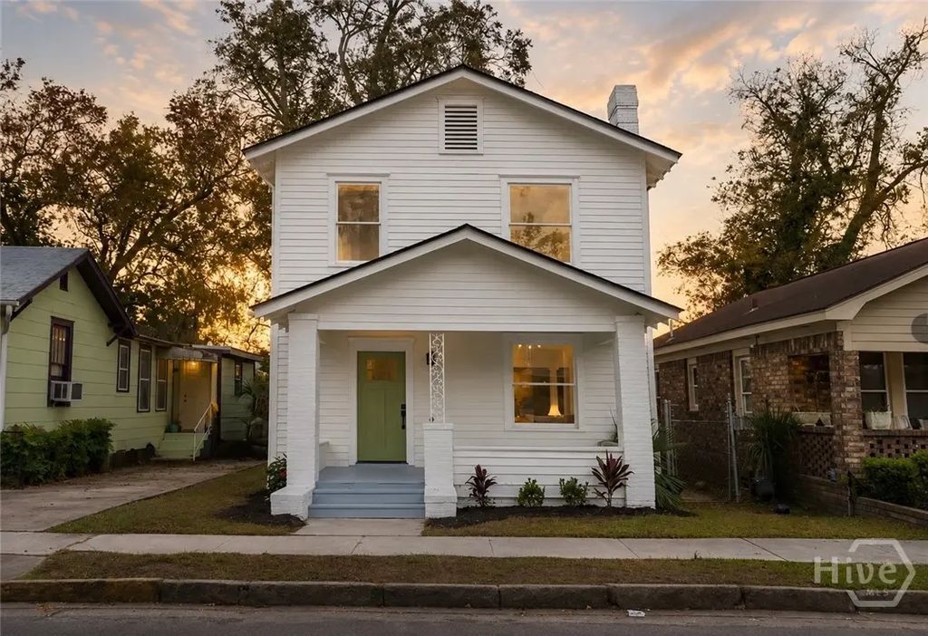 1008 E Waldburg Street A, Savannah