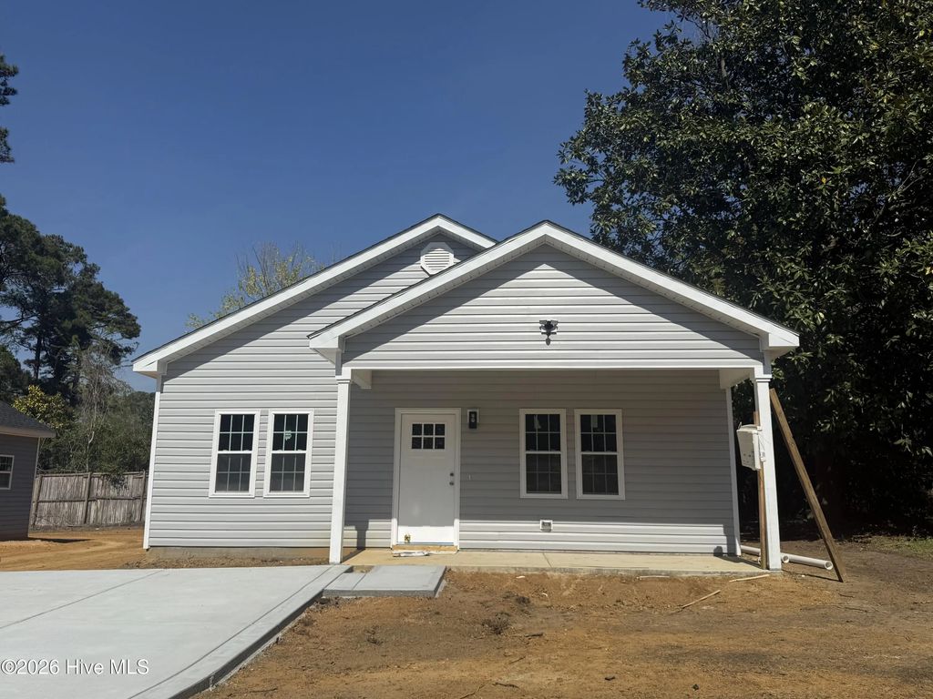 214 Pearl Street, Clinton
