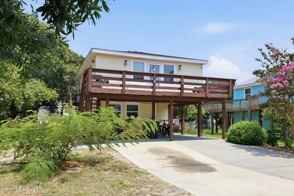 1707 Wyandotte Street, Kill Devil Hills